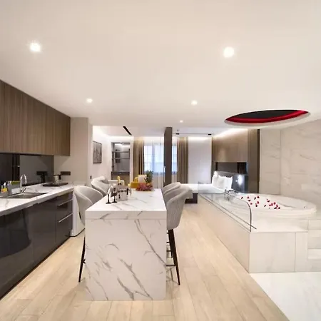 Duomo Love House - Centrale Apartment